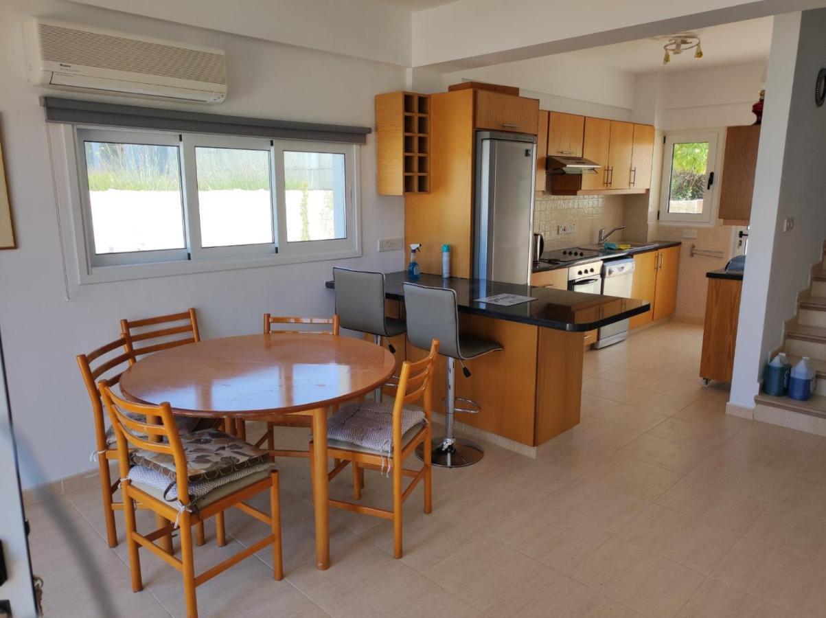 Villa Serapho Paphos ภายนอก รูปภาพ