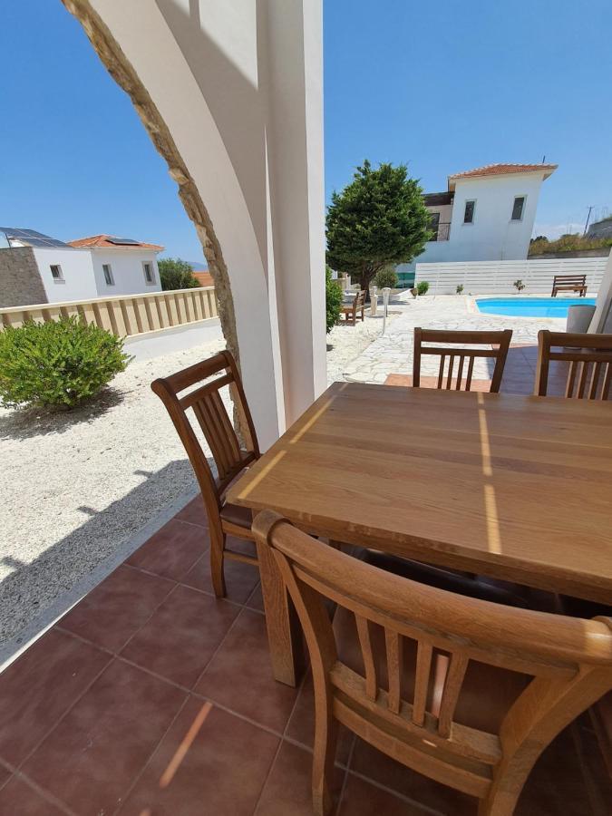 Villa Serapho Paphos ภายนอก รูปภาพ