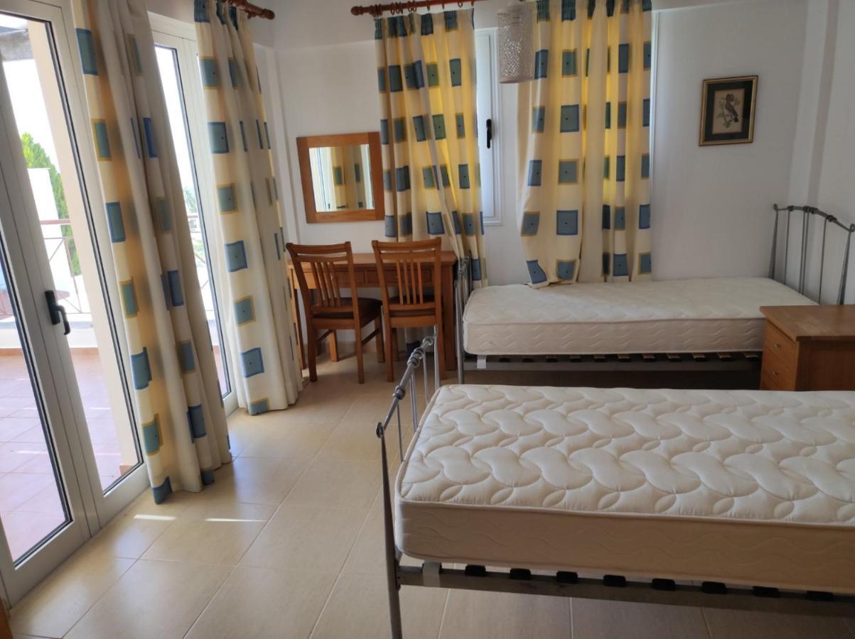 Villa Serapho Paphos ภายนอก รูปภาพ