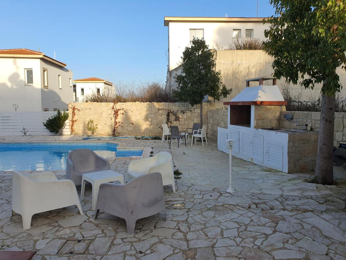 Villa Serapho Paphos ภายนอก รูปภาพ